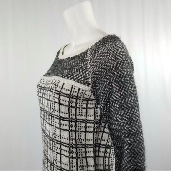 LOFT Size XS Black & White Plaid Angora Wool Blend Light Weight Sweater - Picture 4 of 9